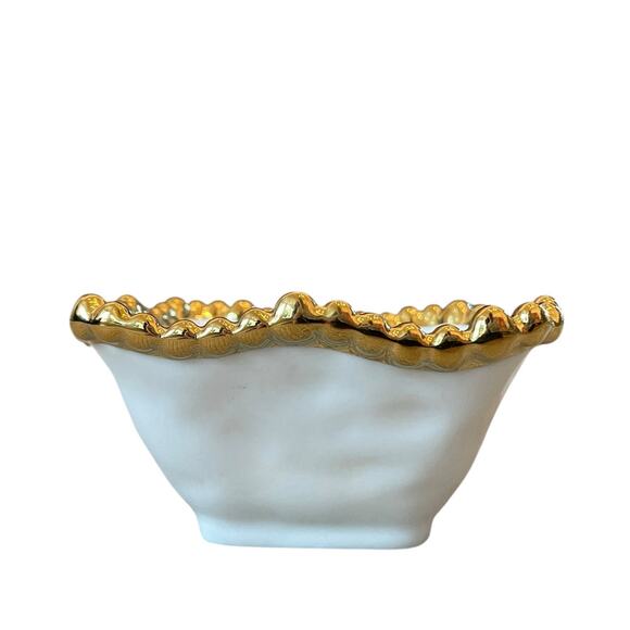 Perla White Porcelain Tidbit Bowls with Gold Beaded Edge 4in Square Set of 4 NEW - Picture 2 of 16